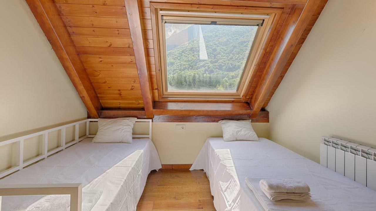 Saplan Real Estate Termas Apartman Les, Catalonia Kültér fotó