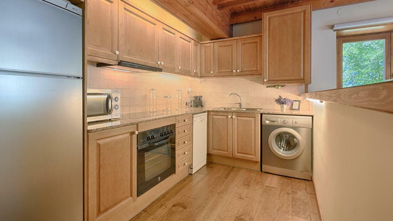 Saplan Real Estate Termas Apartman Les, Catalonia Kültér fotó